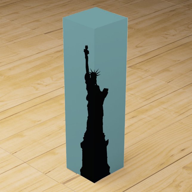 Lady Liberty Wine Gift Box (Front)