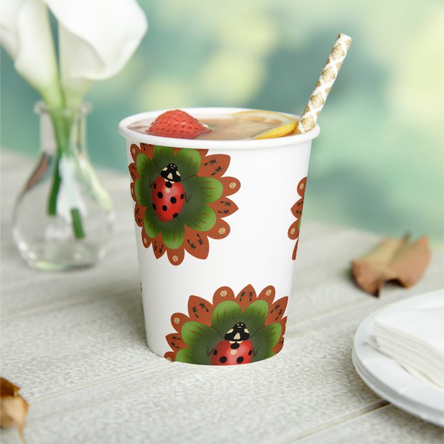 Ladybug red green white party paper cups (Insitu)
