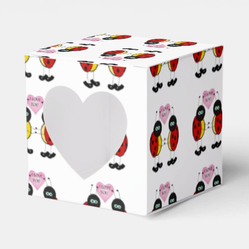 Ladybugs together holding hands in love favor boxes