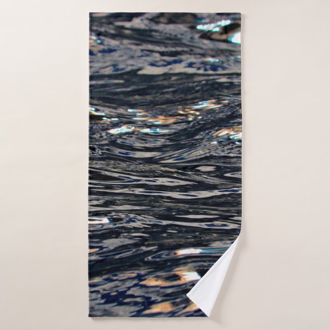Lake water waves reflection bath towel (Bath Towel)