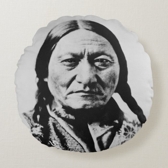 Lakota Chief Surrender: Sitting Bull Fort Buford Round Pillow (Front)