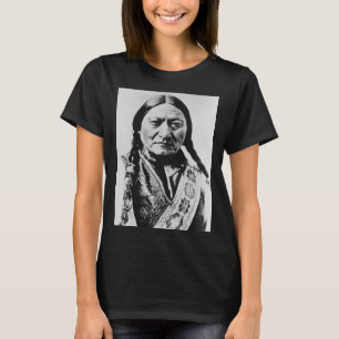 Lakota Chief Surrender: Sitting Bull Fort Buford T-Shirt