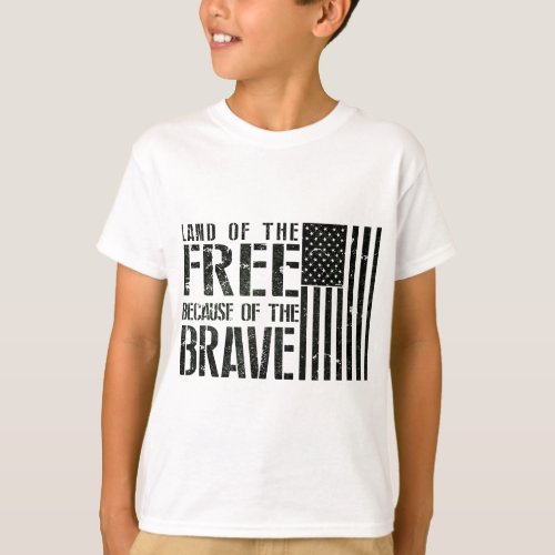 Land of the Free Because of the Brave Memorial Da T_Shirt