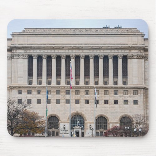 landmark milwaukee county courthouse front mouse pad