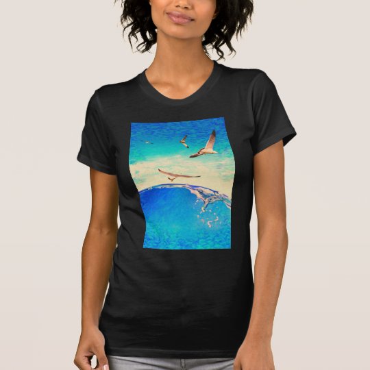 landscape waves and seagulls T-Shirt
