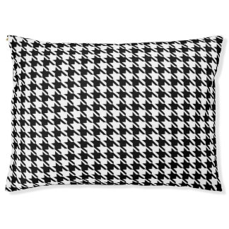 Large Checkered Outdoor Gog Bed