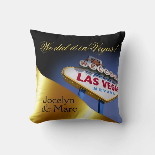 Las Vegas Sign Mr  Mrs Newlyweds  gold Throw Pillow