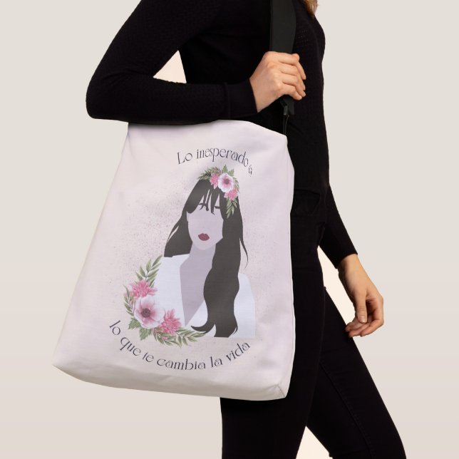 Latina Empower Positive Message Tote Bag, Spanish (Close Up)