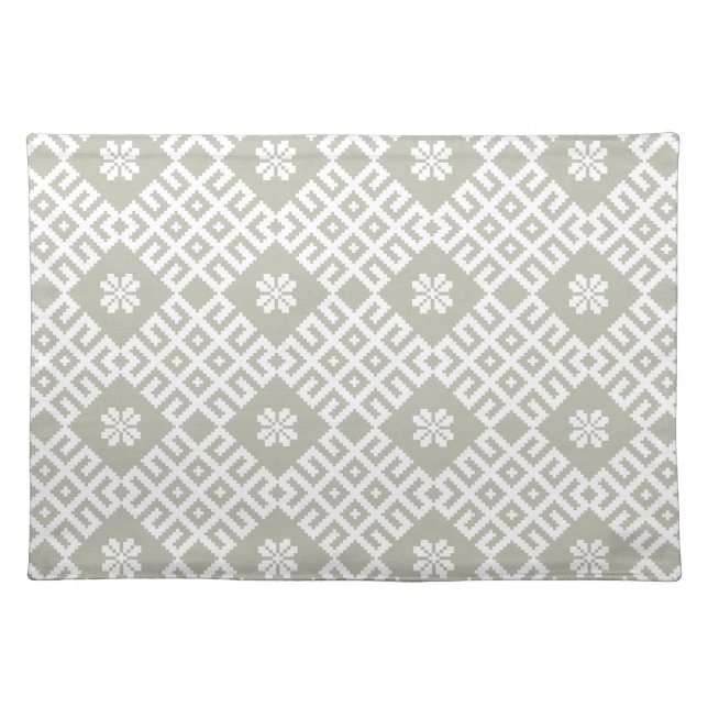 Latvian continuous pattern cloth placemat (Front)