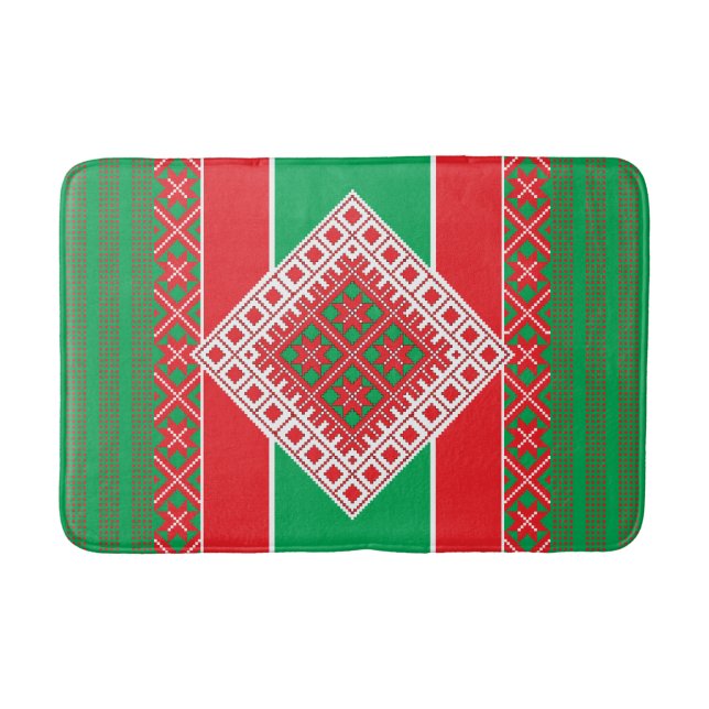 Latvian folk art red and green geometric Medallion Bathroom Mat (Front)
