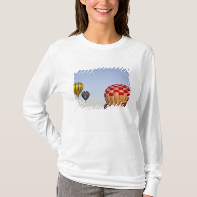 Launching hot air balloons T-Shirt (Front)
