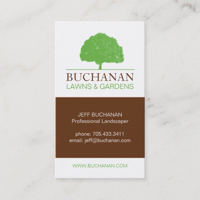 Lawn care and gardening Business Card (Front)