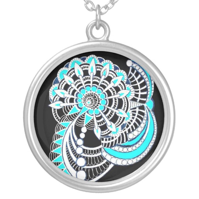 Le Liza Designs Large Silver Plated Round Necklace (Front)