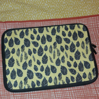 Leaf Pattern Laptop Sleeve