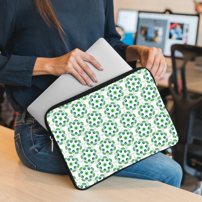 Leaf Pattern, Pattern Of Leaves, Green Leaves Laptop Sleeve (Creator Uploaded)
