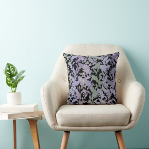 Leafy Creeping Vine Drawing Pattern With Pastels Throw Pillow