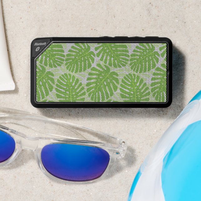 Leaves Of Tropical Plant - Monstera Pattern Bluetooth Speaker (Insitu(Beach))