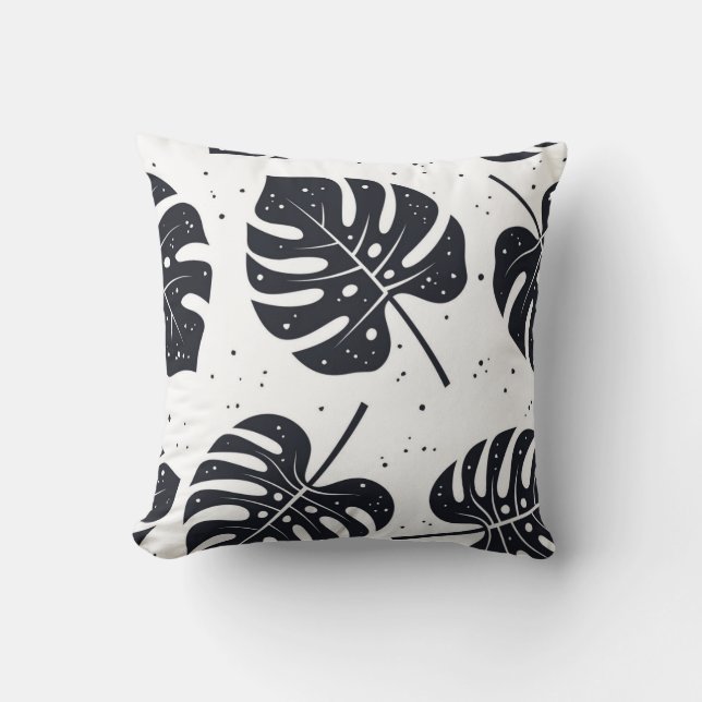 Leaves pattern throw pillow (Front)