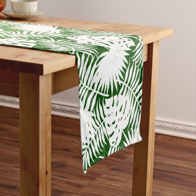 LEAVES SEAMLESS PATTERN GREEN WHITE  SHORT TABLE RUNNER (In Situ)