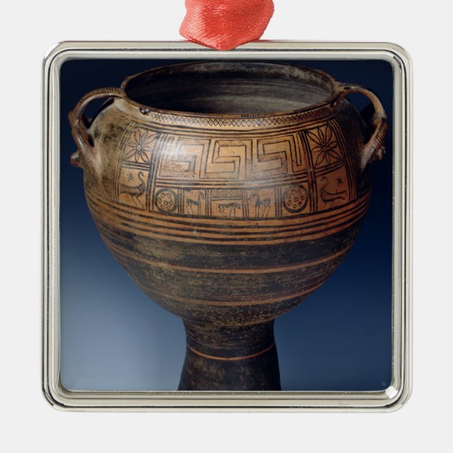 Lebes decorated with a geometric pattern metal ornament (Front)