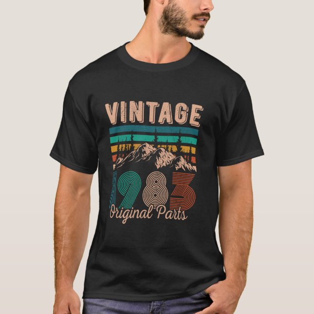 Legendary Since 1983 Birthday Hiking Mountains Vin T-Shirt (Front)