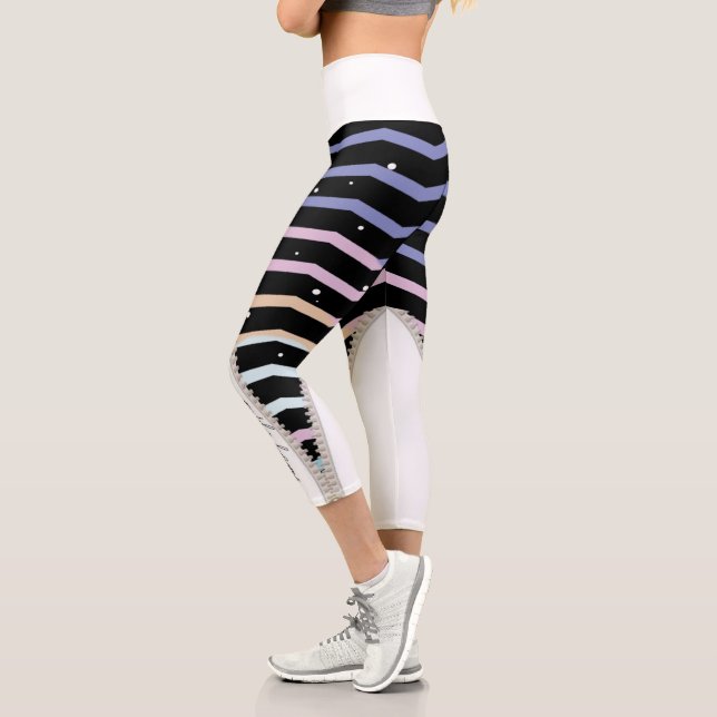 leggings High Waisted Capris  negro con zigzag (Left)