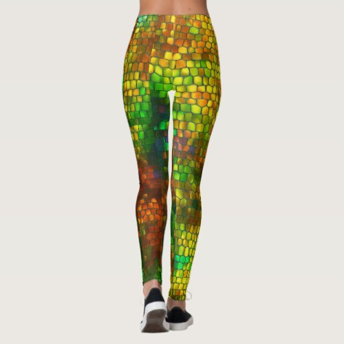  leggings with a multicoloured pattern 
