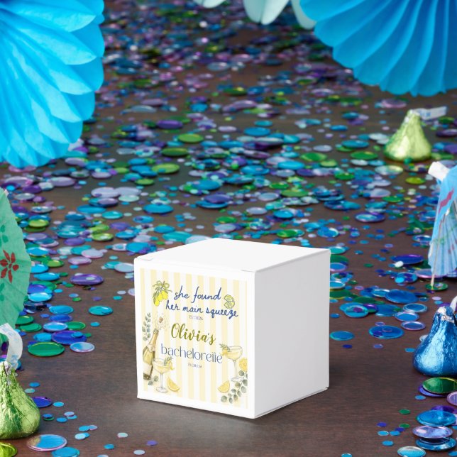 lemon theme she found her main squeeze custom favor boxes (Party)