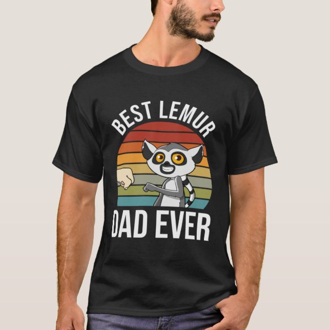 Lemur Dad  Lemur T-Shirt (Front)