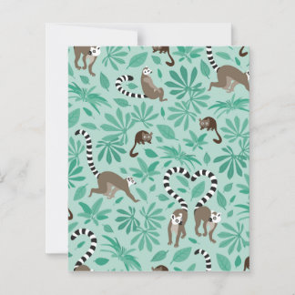Lemur loves mint leaves