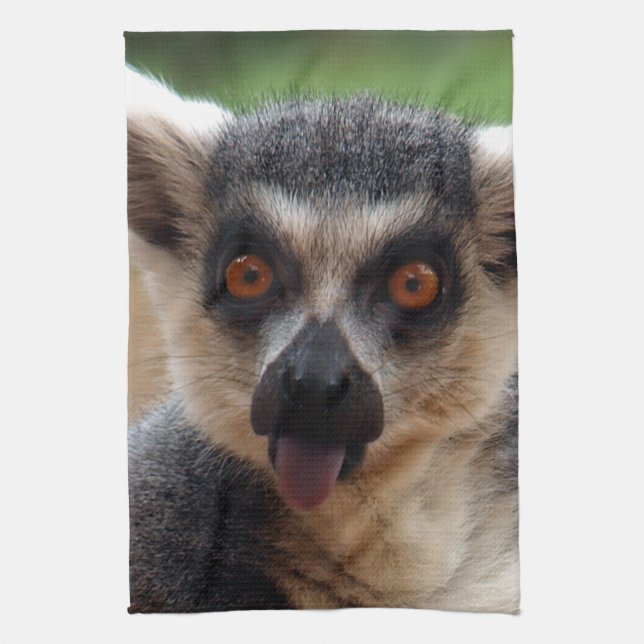 Lemur Towel (Vertical)
