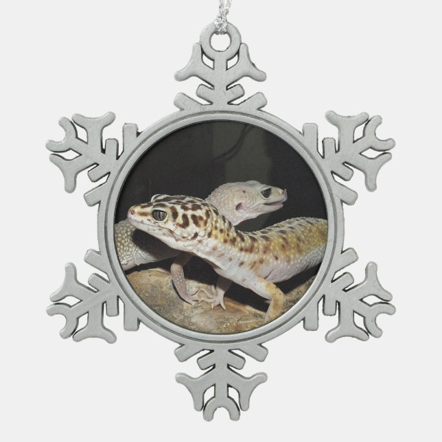 Leopard gecko design for all! snowflake pewter christmas ornament (Front)