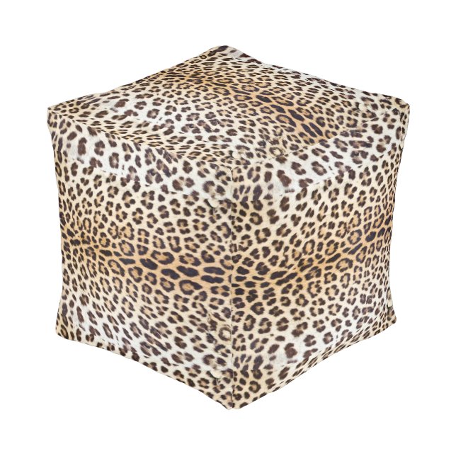 Leopard hair pouf (Angled Front)