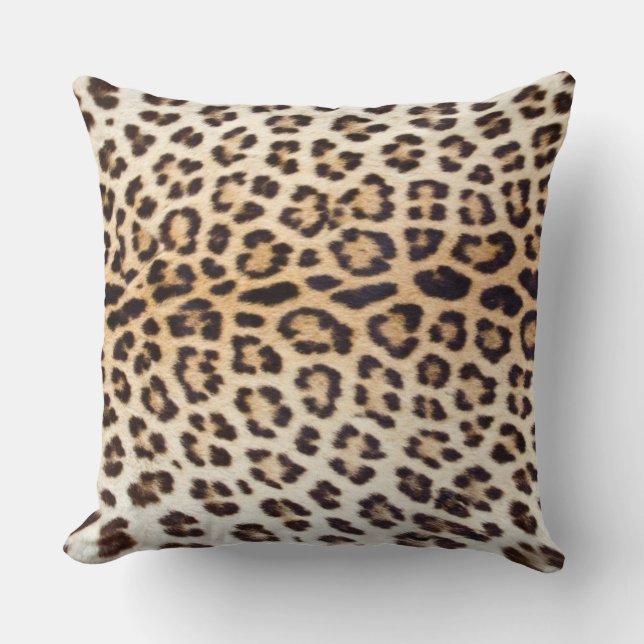 Leopard hair throw pillow (Front)
