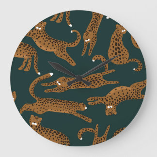 Leopard Jungle: Animal Print Vintage. Large Clock