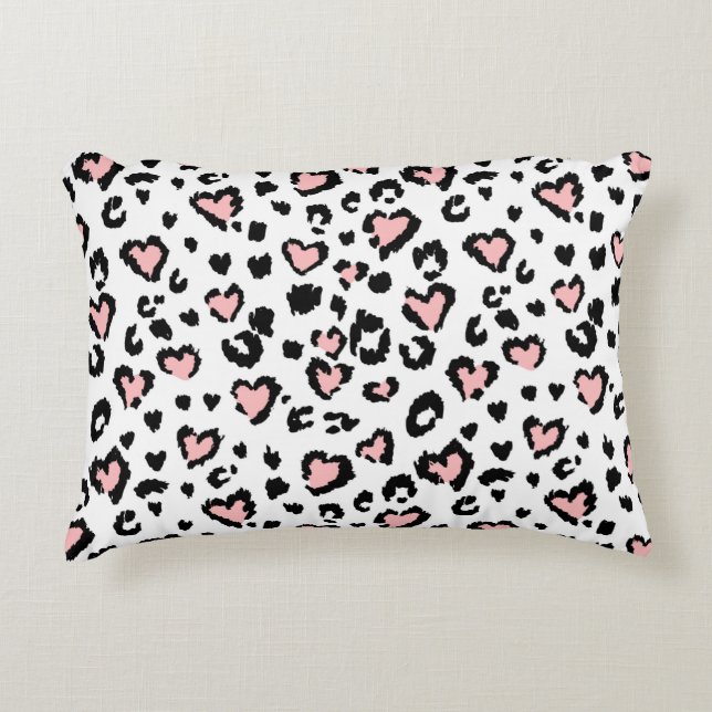 Leopard or jaguar seamless pattern, textured fashi accent pillow (Front)