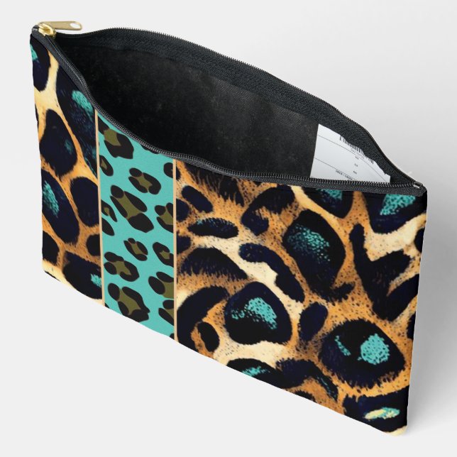 LEOPARD Pattern - Cosmetic Bag (Open)