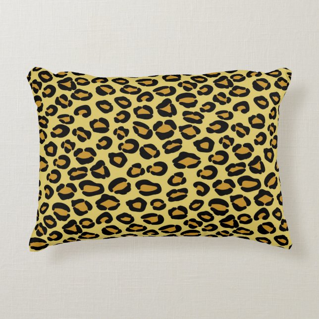 Leopard Pattern Decorative Pillow (Front)