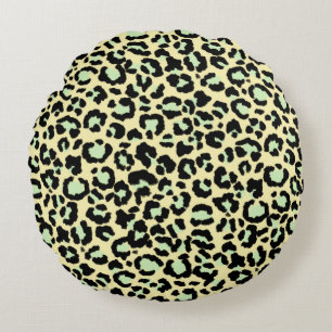 Leopard Pattern in Mint Green on Oatmeal Round Pillow