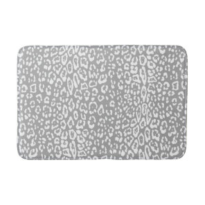 Leopard pattern in white and light grey bath mat