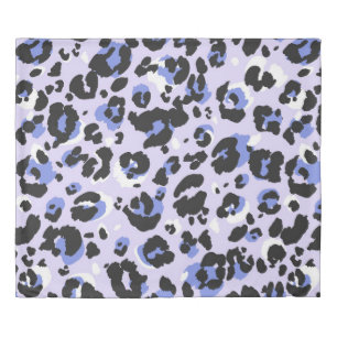Leopard pattern seamless. Purple leo skin texture. Duvet Cover