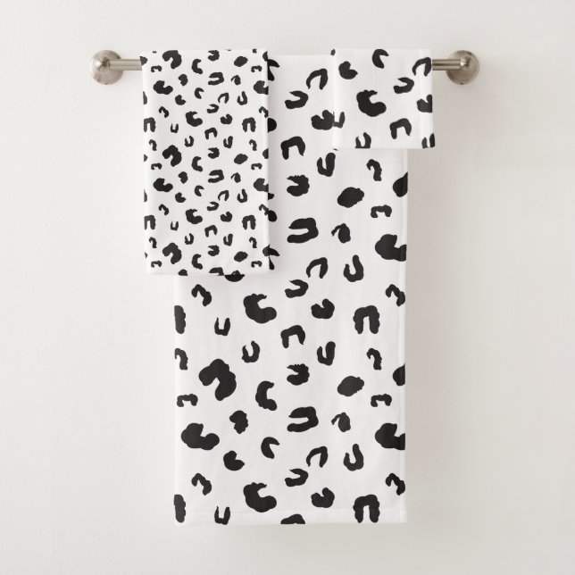Leopard Print Black and White Bath Towel Set (Insitu)