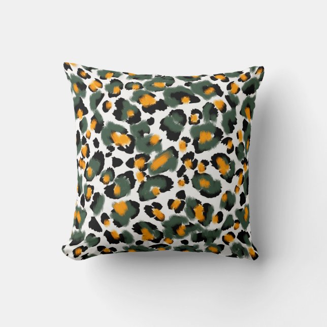 Leopard print seamless pattern throw pillow (Front)