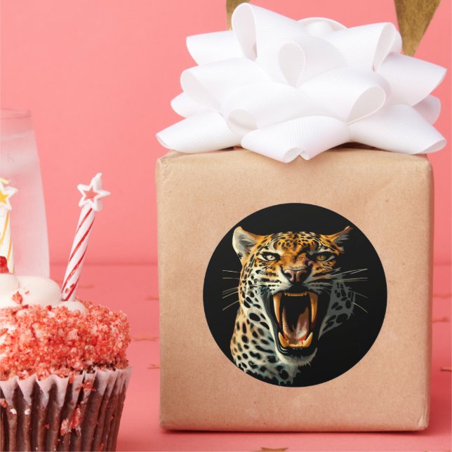 Leopard roaring attack head classic round sticker (Party)