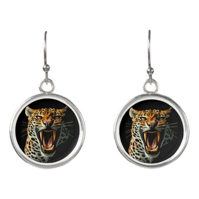 Leopard roaring attack head earrings (Front)