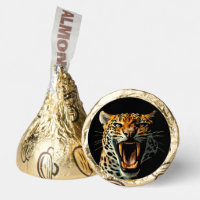 Leopard roaring attack head
