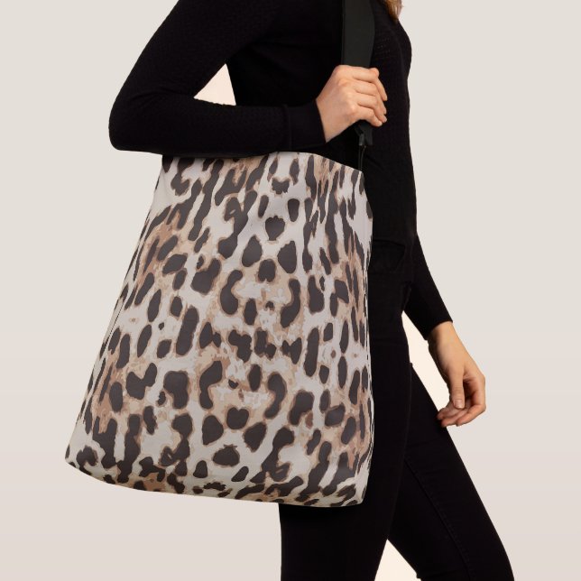 Leopard Skin Cross-Body Big Bag (Close Up)