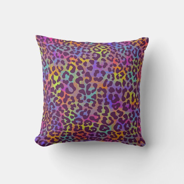 Leopard skin pattern. Repeating seamless animal ba Throw Pillow (Front)