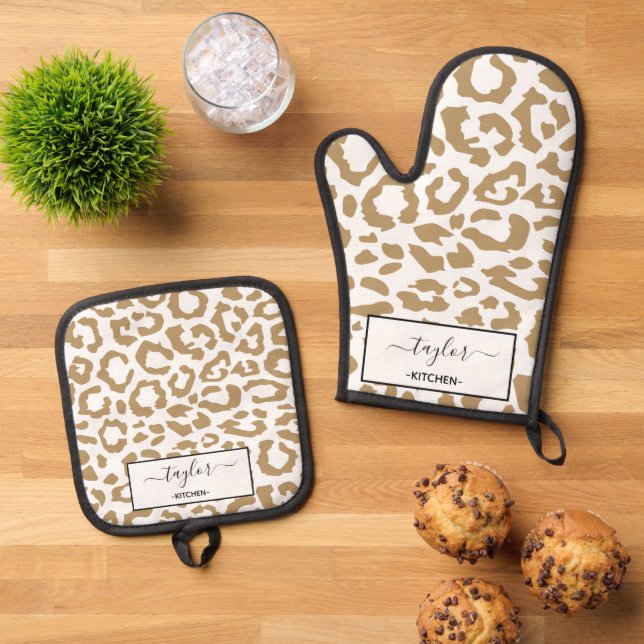 Leopard Spots Gold And White Animal Print Pattern Oven Mitt & Pot Holder Set (Top Down)