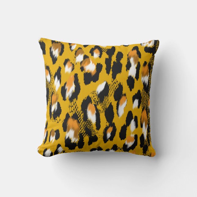 Leopard Texture Animal Print Background Throw Pillow (Front)
